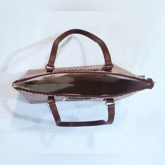 Bandolino Purse - Picture 5 of 8